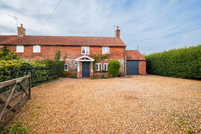3 Bedroom Semi-Detached House For Sale In Castle Acre Road, Great Massingham, PE32
