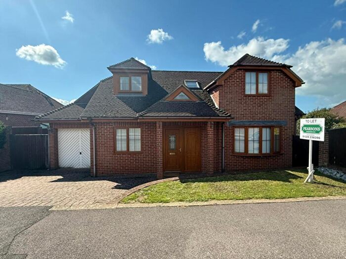 3 Bedroom Detached House To Rent In The Thicket Fareham Unfurnished, PO16