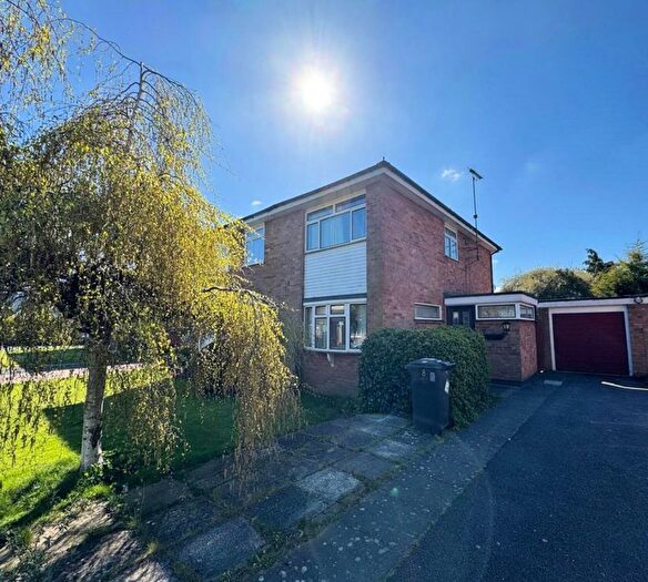 3 Bedroom Semi-Detached House To Rent In Elmore Road, Netherton, Netherton, PE3