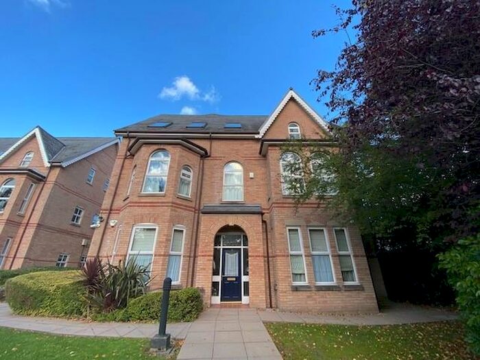 3 Bedroom Flat To Rent In Parkside, Hart Road, Fallowfield, M14
