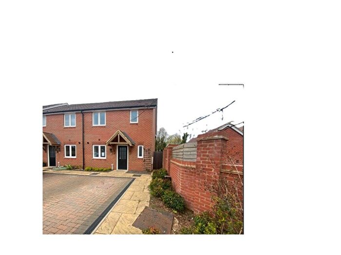 3 Bedroom Semi Detached House For Sale In Leigh Woods Place, Silsoe, Bedford, MK45