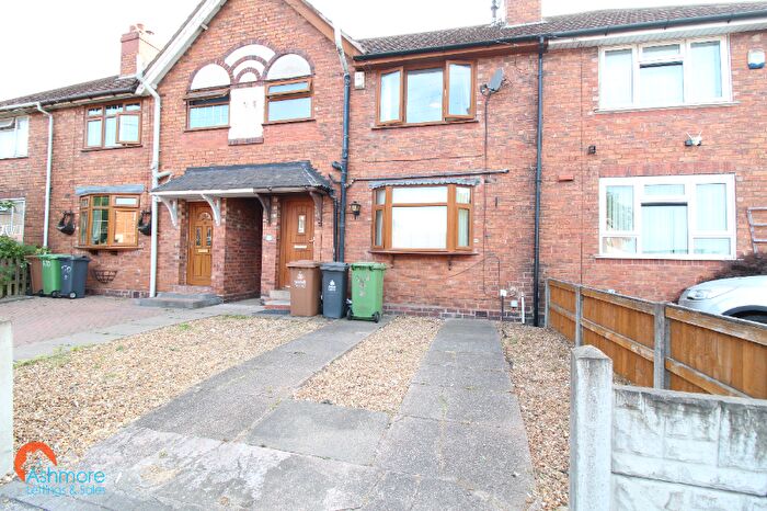 3 Bedroom Terraced House To Rent In Willenhall St, Darlaston, WS10