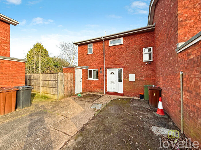 2 Bedroom End Of Terrace House For Sale In Lilac Close, Lincoln, LN6