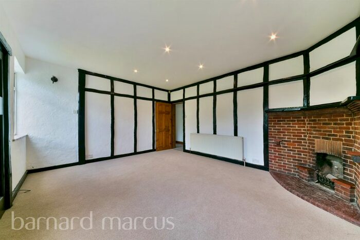 4 Bedroom Detached Bungalow To Rent In Epsom Road, Croydon, CR0