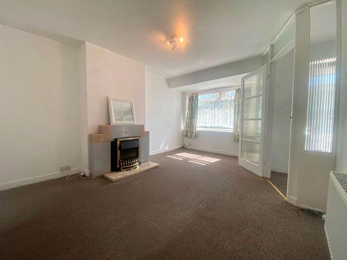 3 Bedroom House To Rent In Rachel Gardens, Selly Oak, B29