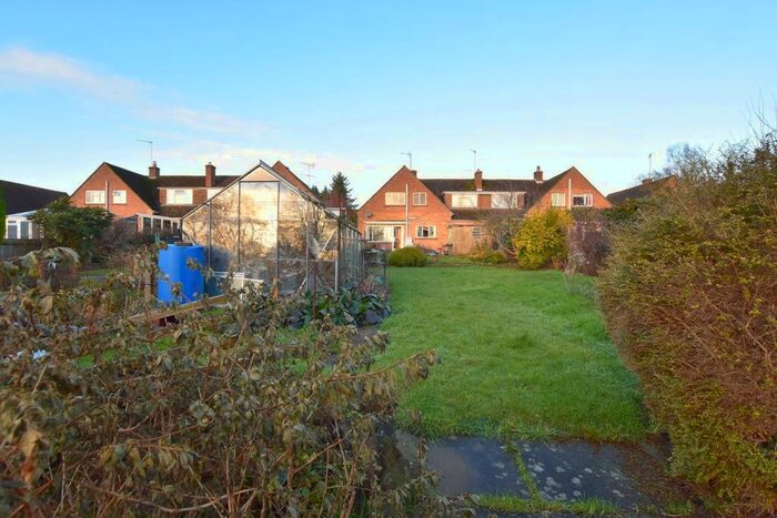 4 Bedroom Semi-Detached House For Sale In Creampot Close, Cropredy, Banbury, OX17