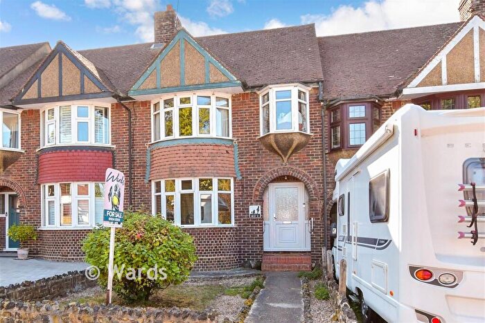 3 Bedroom Terraced House For Sale In City Way, Rochester, Kent, ME1