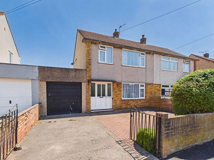3 Bedroom Semi-Detached House For Sale In Westland Avenue, Oldland Common, Bristol, BS30