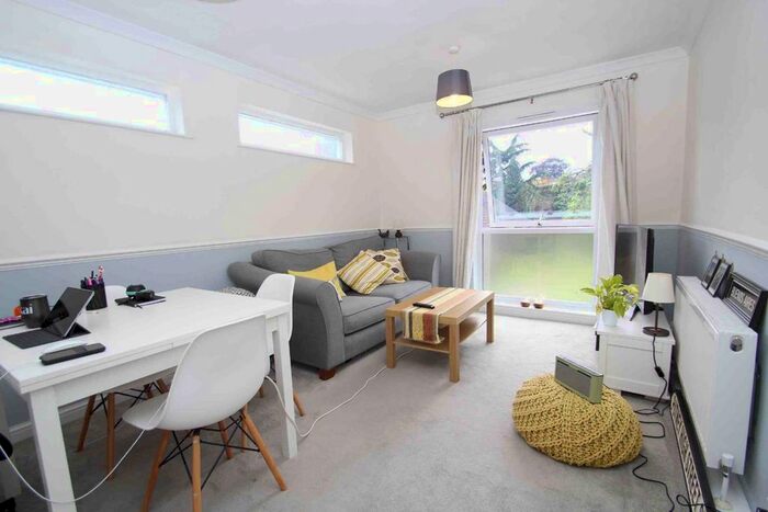 1 Bedroom Maisonette To Rent In Upper Richmond Road, London, SW15