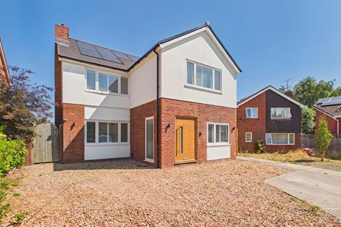 5 Bedroom Detached House For Sale In Nightingale Close, Farndon, CH3