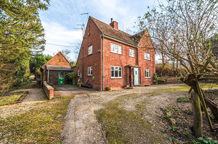 3 Bedroom Detached House For Sale In Sower Hill, Uffington, SN7