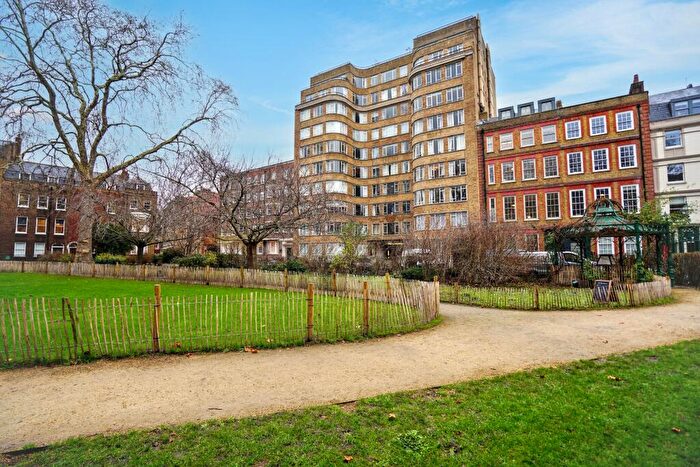 1 Bedroom Flat For Sale In Flat Florin Court, Charterhouse Square, Barbican, London, EC1M