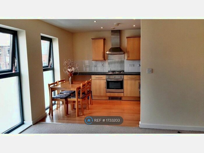2 Bedroom Flat To Rent In Cardigan House Block E, Sheffield, S3