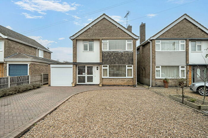 3 Bedroom Detached House For Sale In Nene Crescent, Oakham, LE15