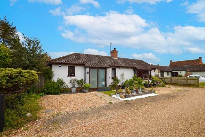 3 Bedroom Detached Bungalow For Sale In Green Close, Great Staughton, PE19