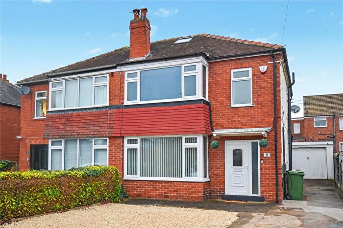 3 Bedroom Semi-Detached House For Sale In Greensway, Garforth, Leeds, West Yorkshire, LS25