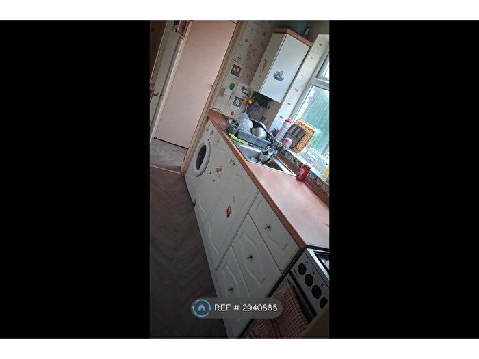 3 Bedroom Terraced House To Rent In Laundry Road, Smethwick, B66