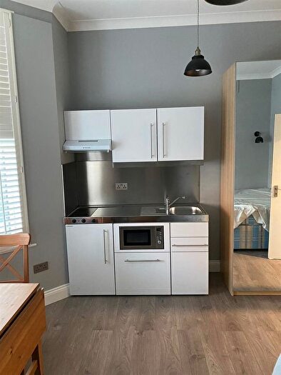 Studio To Rent In Caledonian Road, London, N7