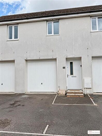 2 Bedroom Detached House To Rent In Sandpiper Road, Plymouth, PL6