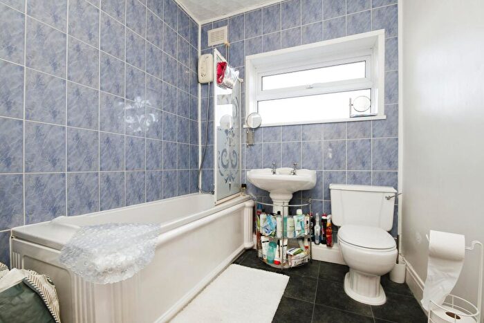 2 Bedroom Semi-Detached House For Sale In Baytree Road, Darlington, DL1