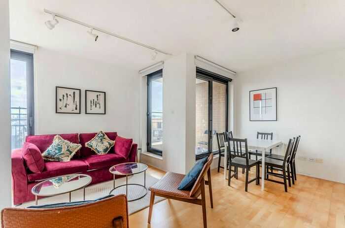 2 Bedroom Flat To Rent In Cromwell Road, South Kensington, London, SW7