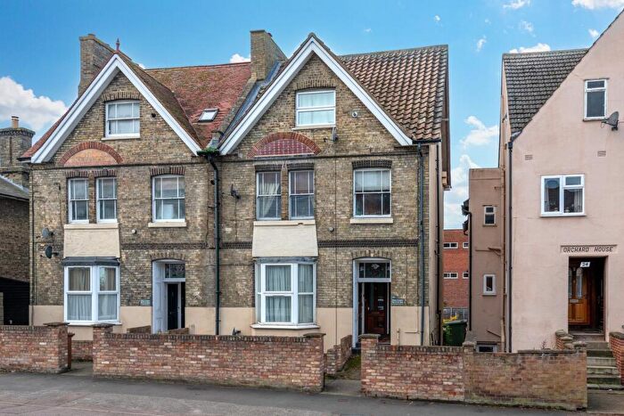 1 Bedroom Flat For Sale In Old North Road, Royston, SG8