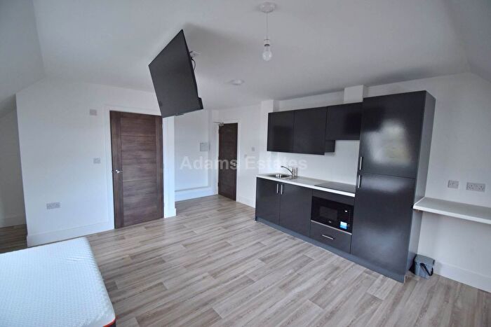 1 Bedroom Studio To Rent In Block A, Charndon Close, Reading, RG2