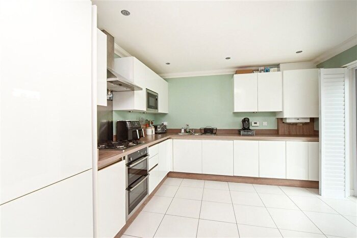 4 Bedroom Terraced House For Sale In Main Road, Edenbridge, Kent, TN8