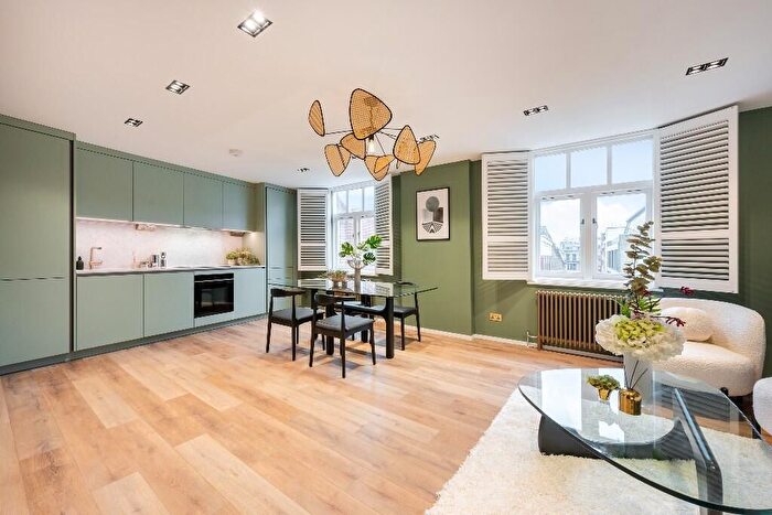 1 Bedroom Flat To Rent In St. John's Lane, London, EC1M