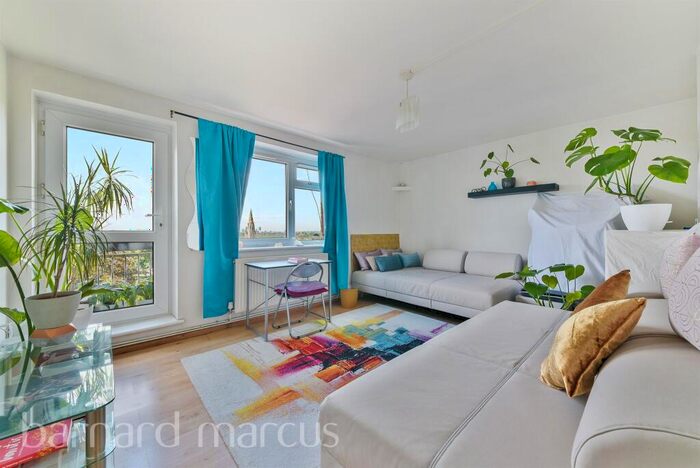 1 Bedroom Flat For Sale In Friern Road, London, SE22