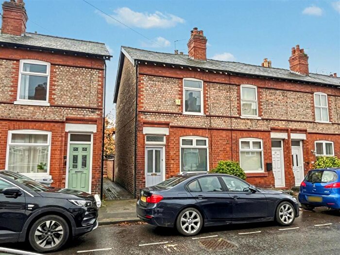 2 Bedroom Terraced House To Rent In Belgrave Road, Sale, M33