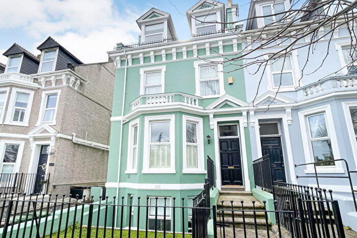 5 Bedroom End Of Terrace House For Sale In Valletort Road, Stoke, Plymouth, PL1