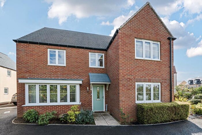 5 Bedroom Detached House For Sale In Banbury, Oxfordshire, OX15