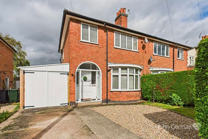 3 Bedroom Semi-Detached House For Sale In The Rise, Rothley, LE7