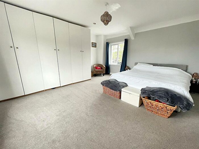 5 Bedroom Detached House For Sale In Llangain, Carmarthen, SA33