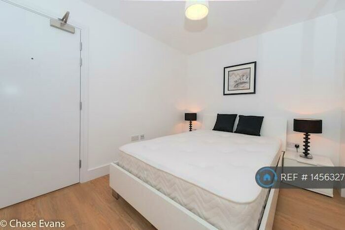 Studio To Rent In Hannaford Walk, London, E3
