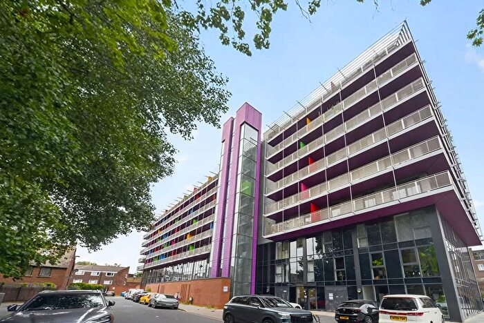 2 Bedroom Flat For Sale In Octavius Street, Deptford, SE8