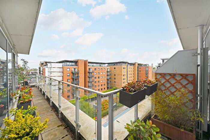 2 Bedroom Apartment For Sale In Ionian Building, Limehouse, E14