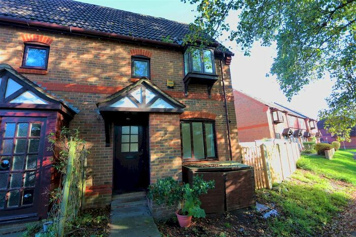 1 Bedroom End Of Terrace House To Rent In Devoil Close, Burpham, Guildford GU4