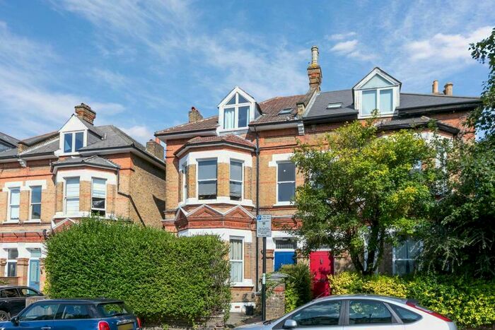 2 Bedroom Flat To Rent In Tierney Road, London, SW2