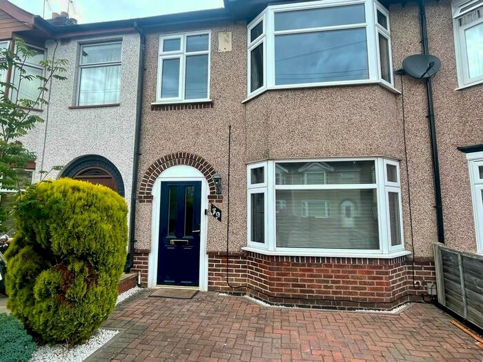 3 Bedroom Terraced House To Rent In Wyken Avenue, Coventry, CV2