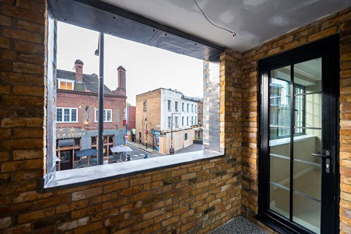 2 Bedroom Flat To Rent In Union Street, London Bridge, London, SE1