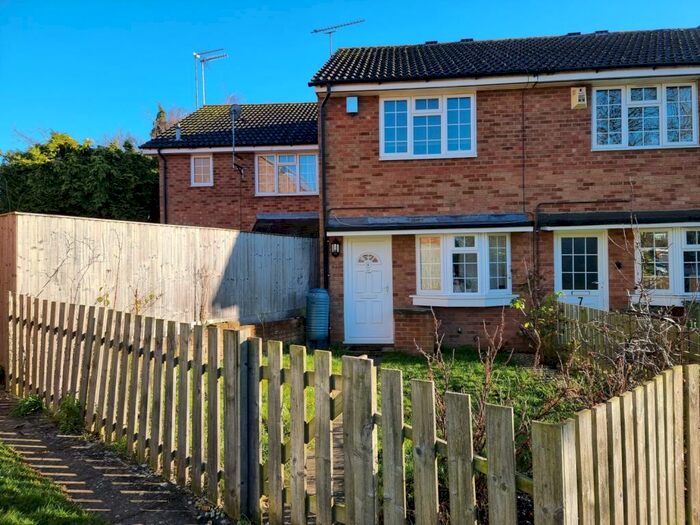 2 Bedroom House To Rent In Pitchford Walk, Buckingham, MK18