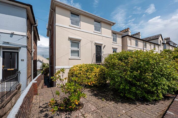 1 Bedroom Flat For Sale In Garden Road, Tunbridge Wells, TN1