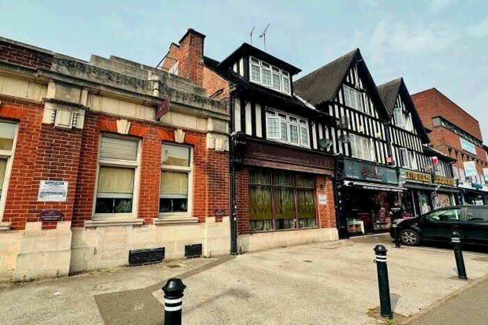 2 Bedroom Flat To Rent In Mansfield Road, Nottingham, NG5