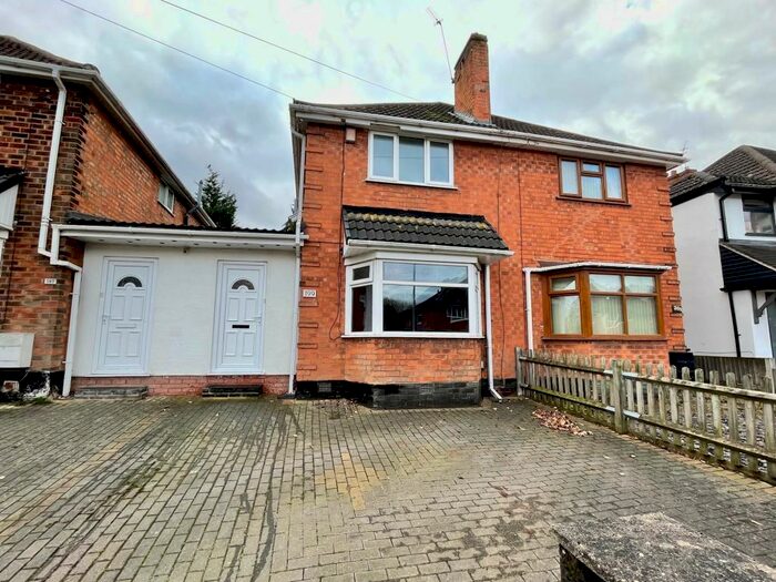 3 Bedroom House To Rent In Reservoir Road, Selly Oak, B29