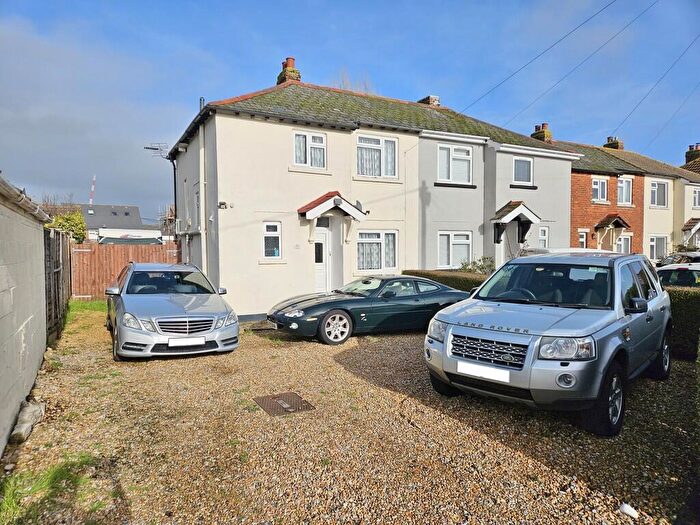 3 Bedroom Semi-Detached House For Sale In Olive Crescent, Portchester, PO16