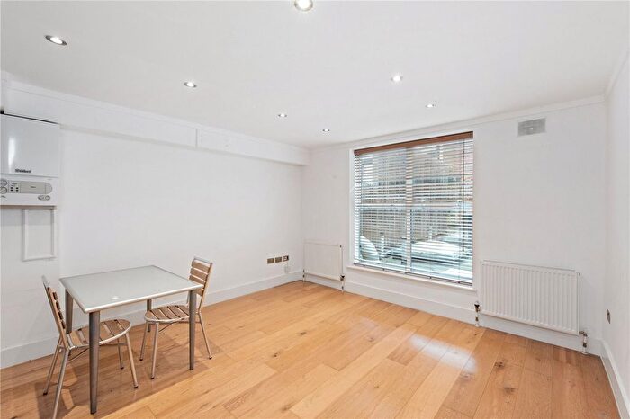 1 Bedroom Flat To Rent In Holloway Road, London, N7
