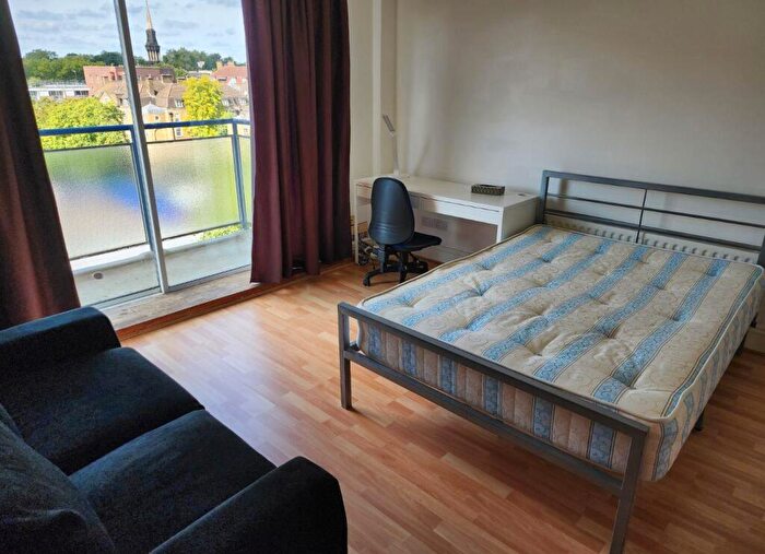 4 Bedroom Apartment For Sale In Cumberland Market, Camden, NW1
