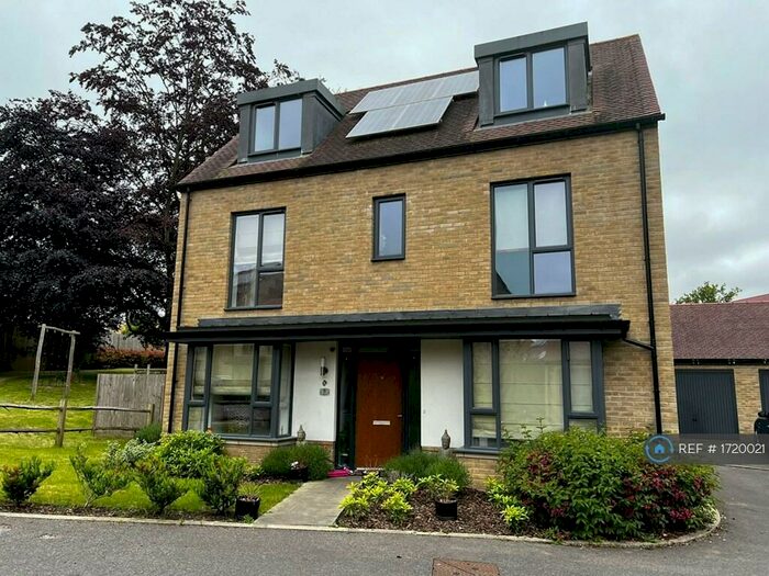 5 Bedroom Detached House To Rent In Chaplin Place, Coulsdon, CR5